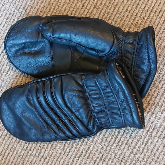 Vintage Leather Fur Lined Mittens - Picture 2 of 8